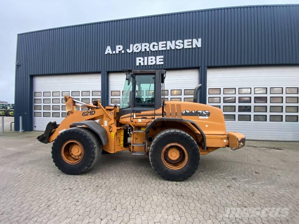 CASE 621 D Radlader