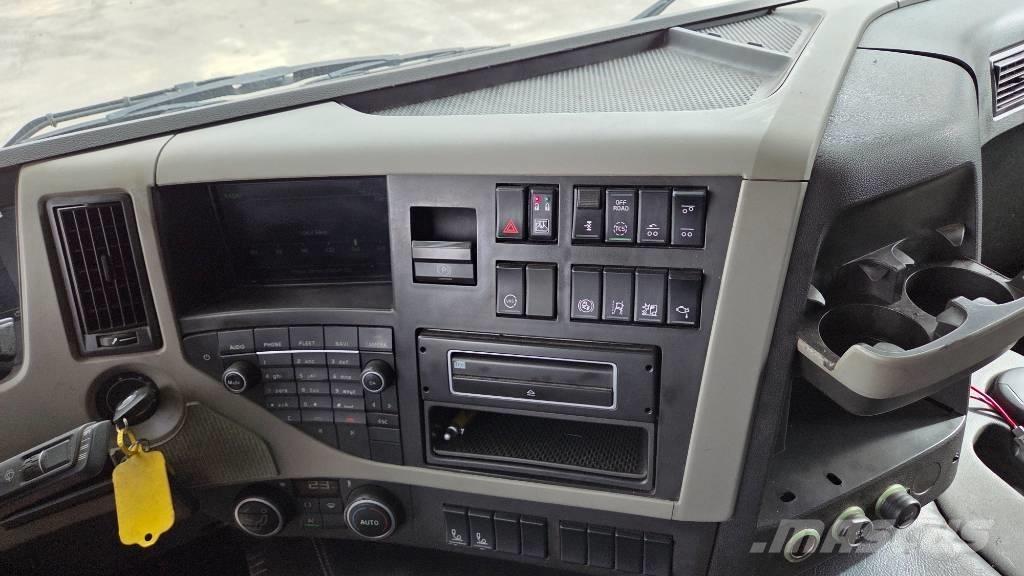 Volvo FM460 6X2*4 Abrollkipper