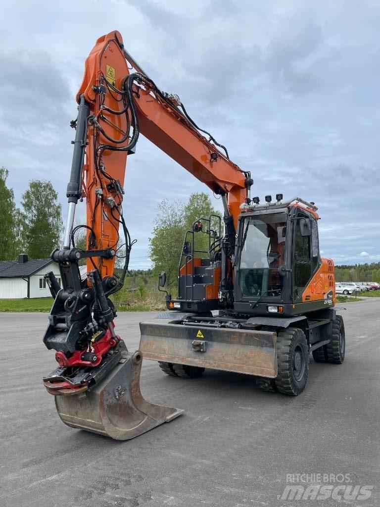 Doosan DX 165 W Mobilbagger
