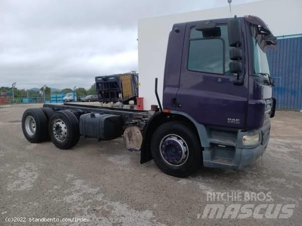 DAF CF 75.250 Pritschenwagen/Pritschenwagen mit Seitenklappe