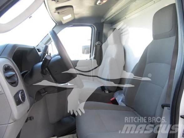 Ford E450 Sonstige Baumaschinen