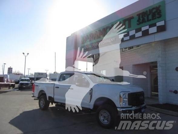 Ford F250 Sonstige Baumaschinen