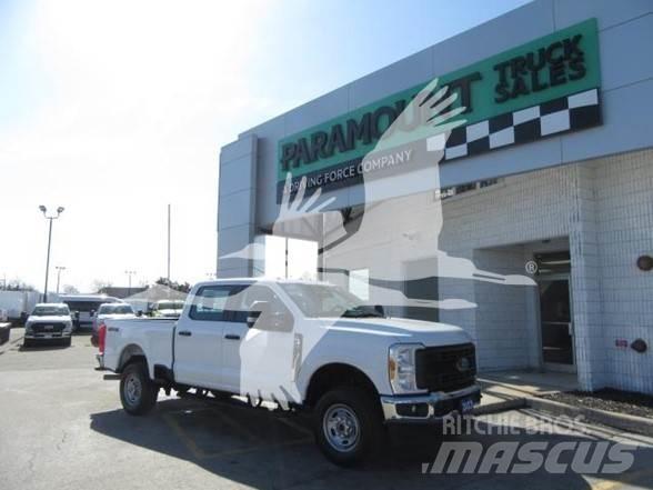 Ford F250 Sonstige Baumaschinen