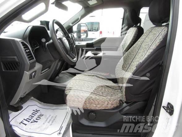 Ford F550 Pritschenwagen/Pritschenwagen mit Seitenklappe
