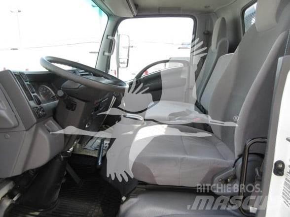 Isuzu NRR Pritschenwagen/Pritschenwagen mit Seitenklappe