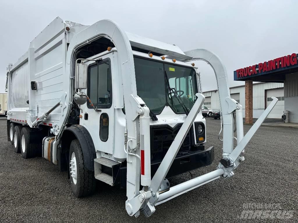 Mack MRU Müllwagen