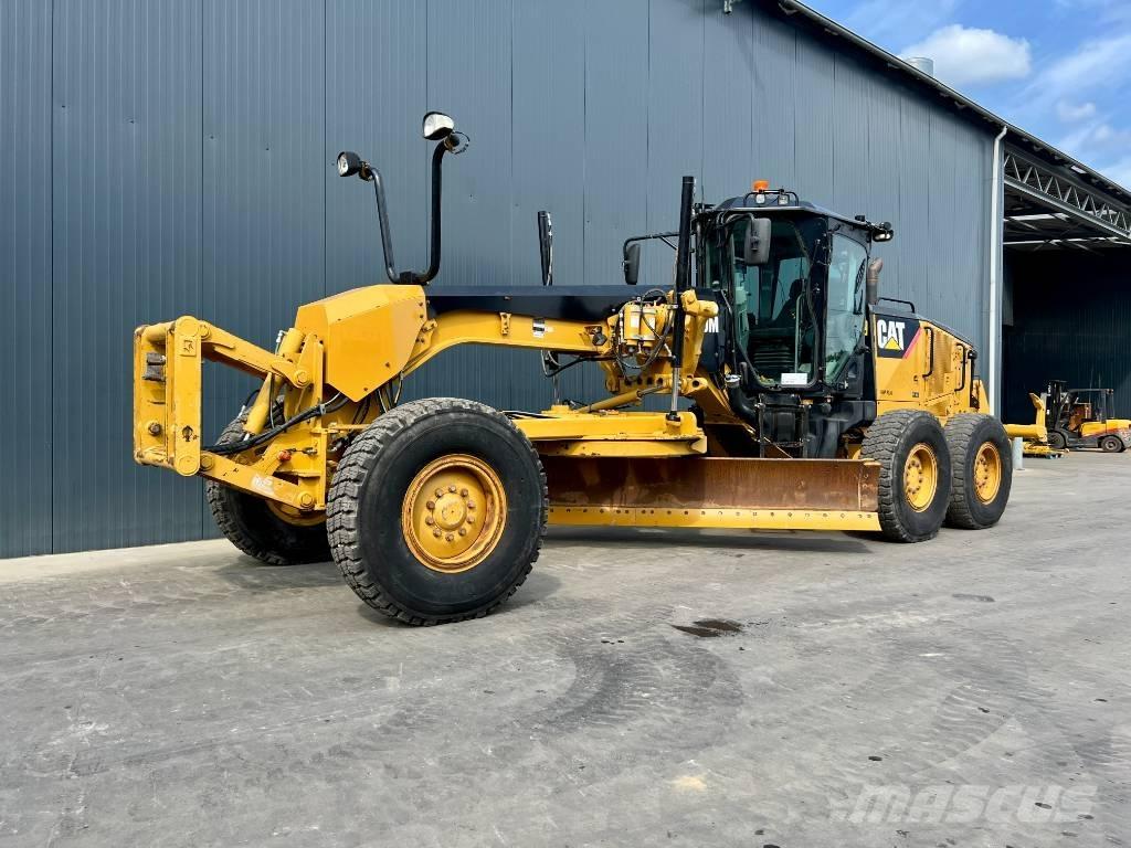 CAT 740B Dumper - Knickgelenk