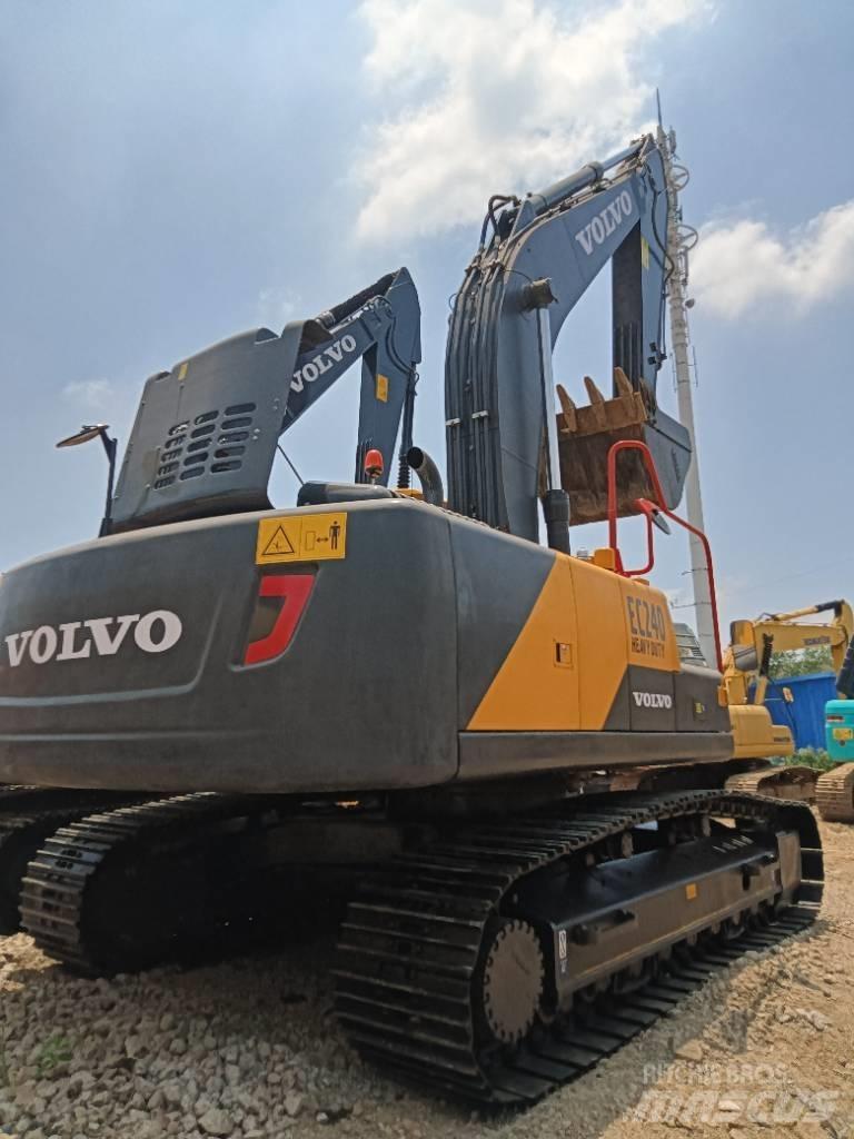 Volvo EC 240 Raupenbagger