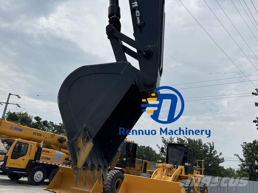 Hyundai 225LC-9S Raupenbagger