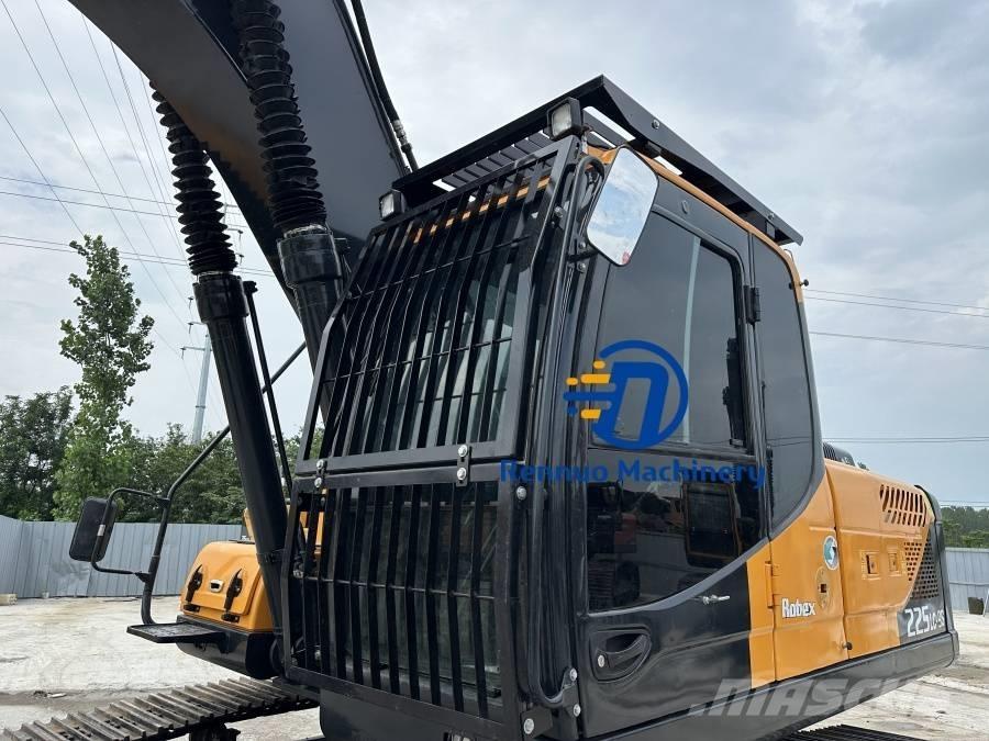 Hyundai 225LC-9S Raupenbagger