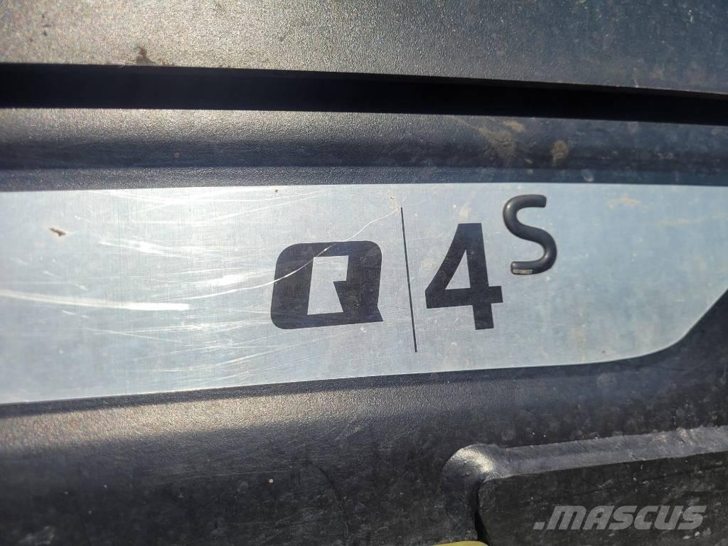 CLAAS Arion 470 Traktoren