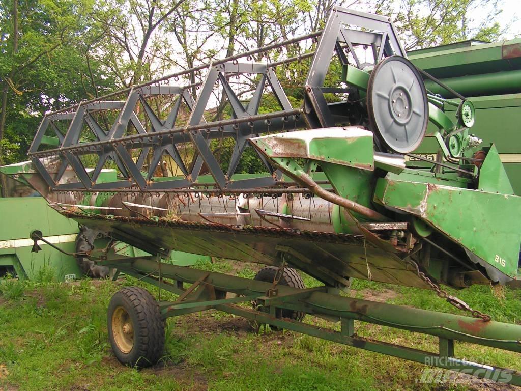 John Deere 2056 Mähdrescher