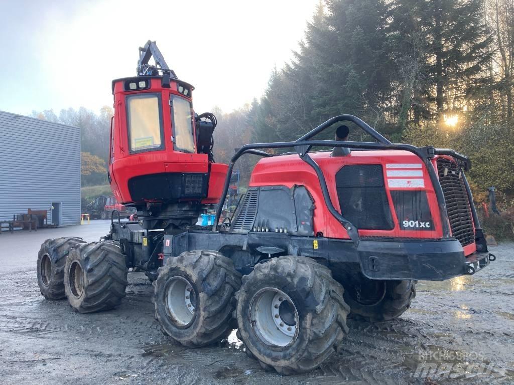 Komatsu 901XC Harvester