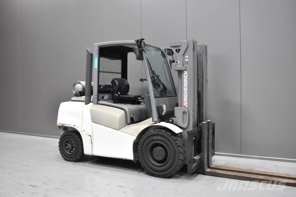 Jungheinrich TFG S50 LPG heftrucks