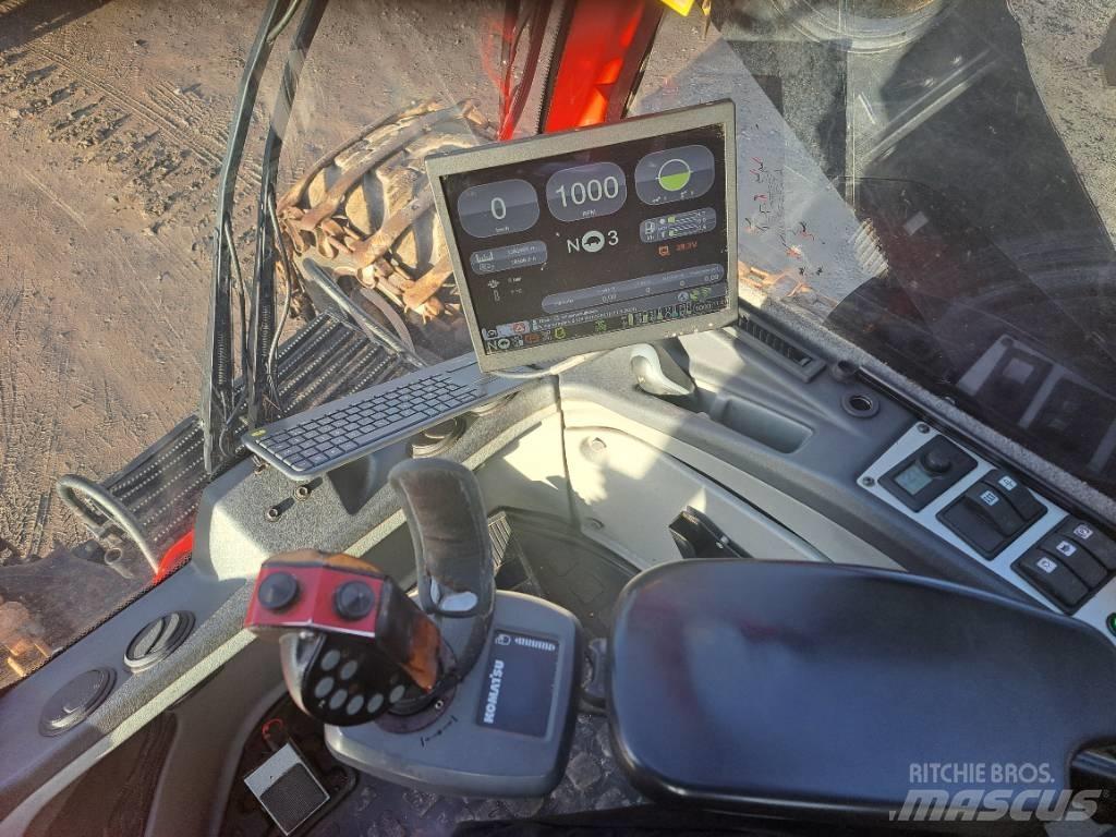 Komatsu 931 Harvester