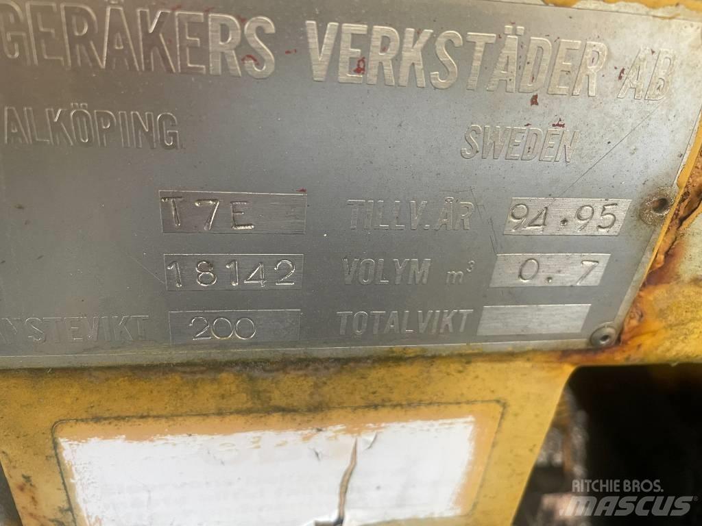 Falköping T7E Sand- und Salzstreuer