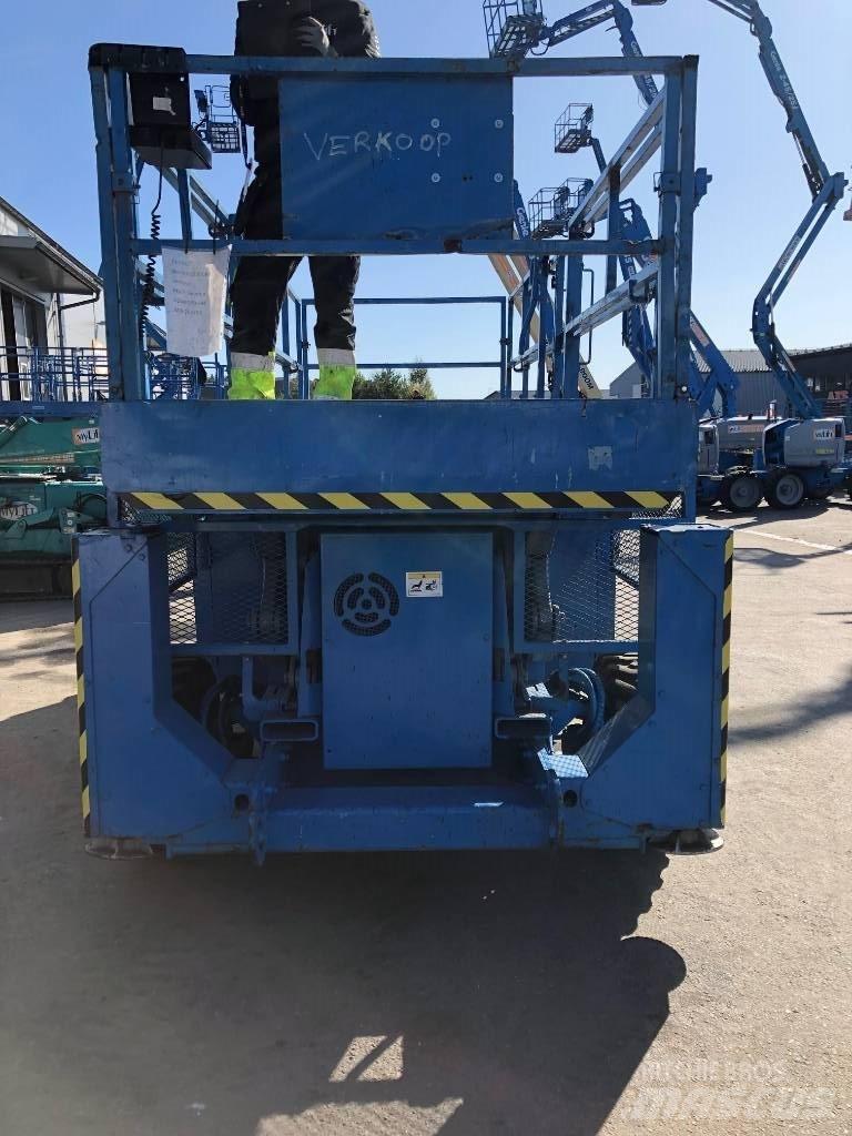 Genie GS 3384 RT Scheren-Arbeitsbühnen