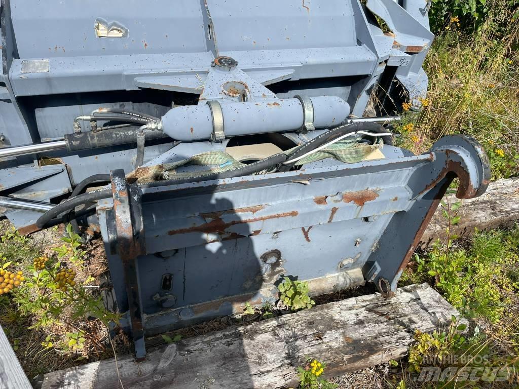 Tellefsdal U-4600 HK Schneeschilde und -pflüge