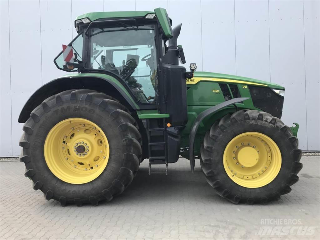 John Deere 7R 330 Traktoren