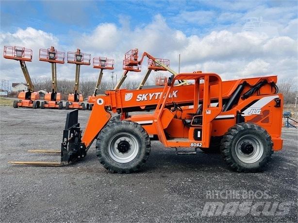 SkyTrak 8042 Teleskoplader