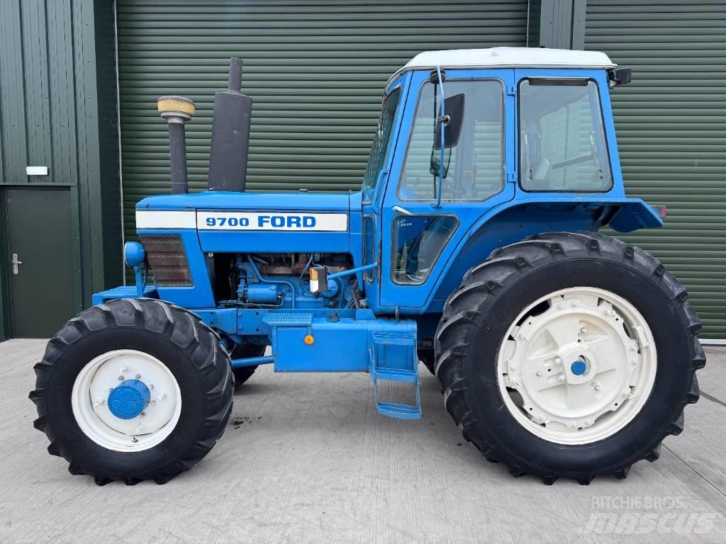 Ford 9700 Traktoren