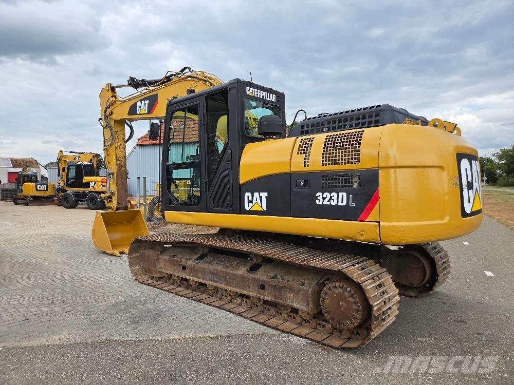 CAT 323DL Raupenbagger