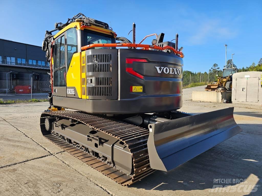 Volvo ECR235EL Raupenbagger