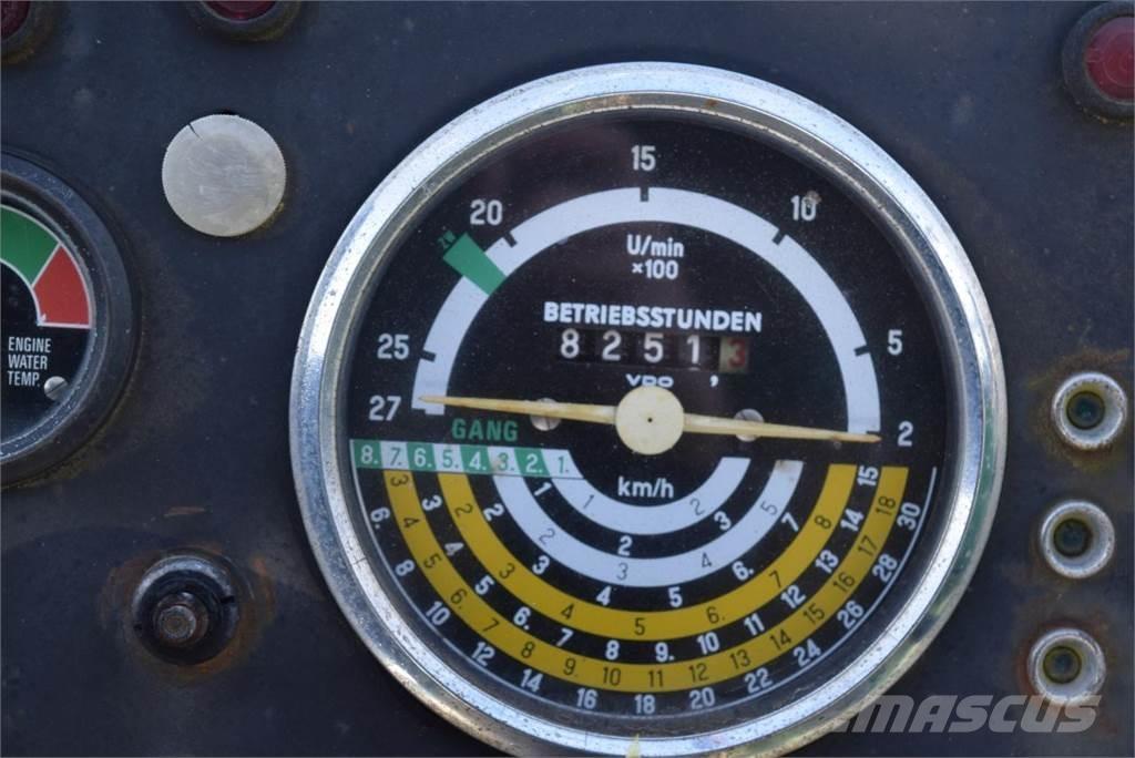 John Deere 2130 Traktoren