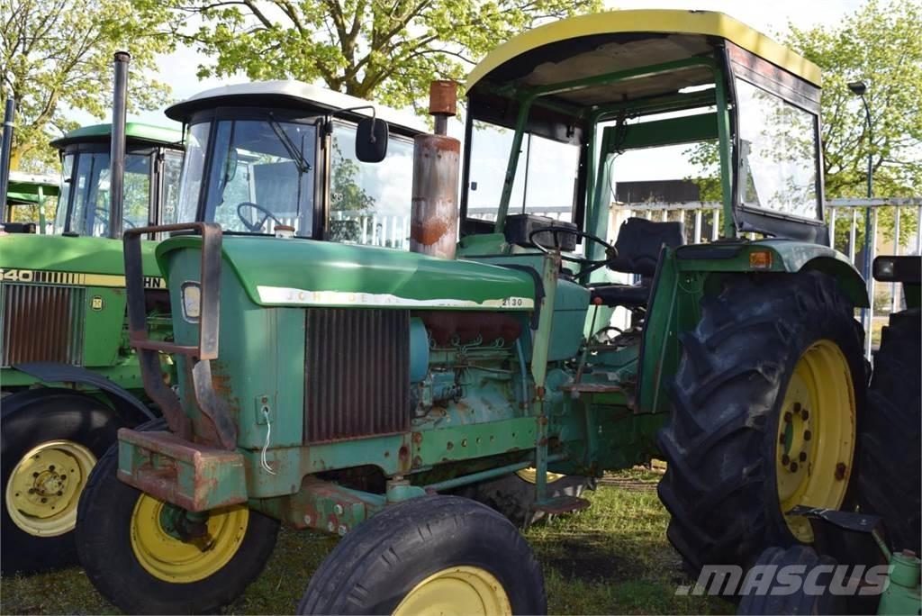 John Deere 2130 Traktoren
