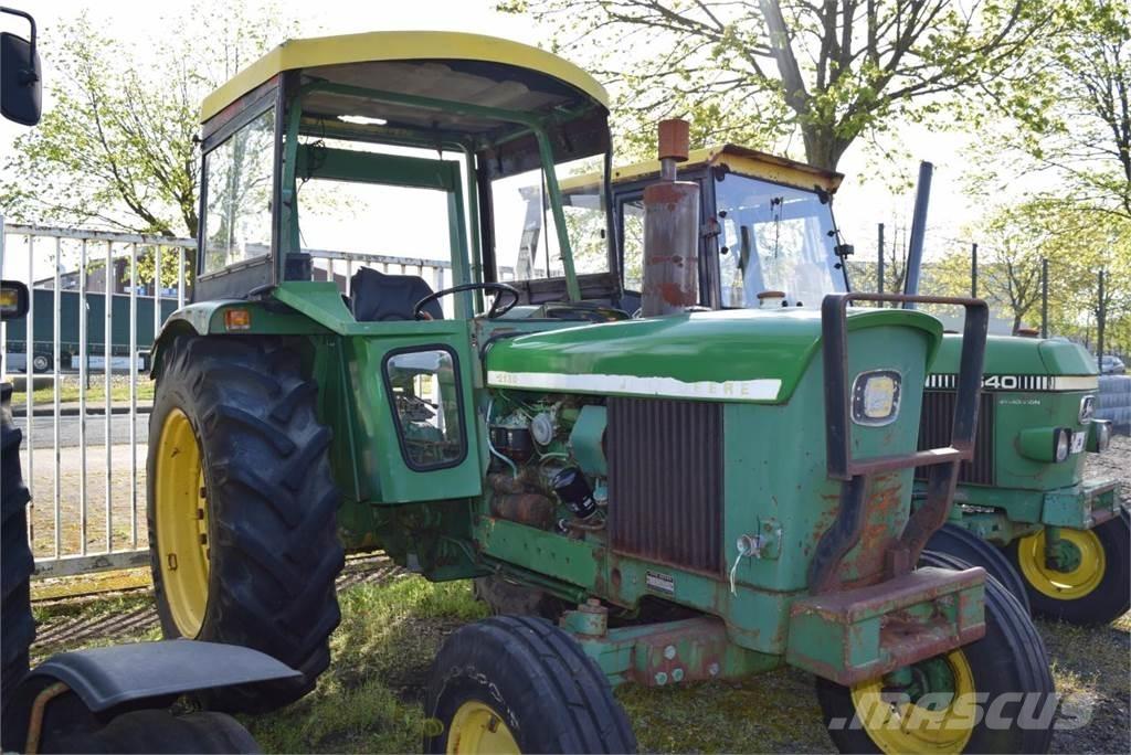 John Deere 2130 Traktoren