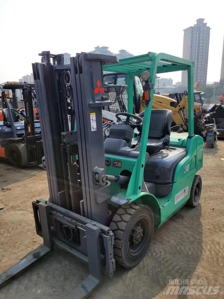 Mitsubishi FD30 Diesel heftrucks