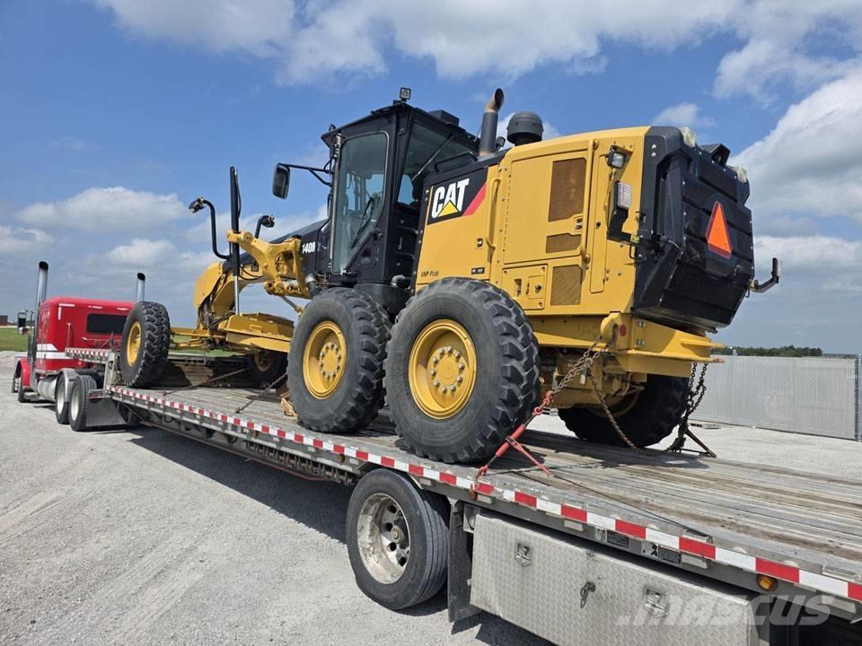 CAT 140 M 2 Grader