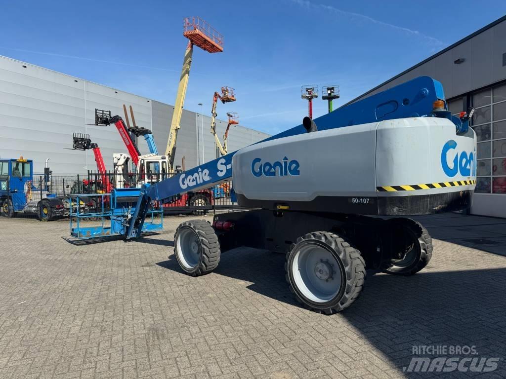 Genie S 65 Teleskopbühnen