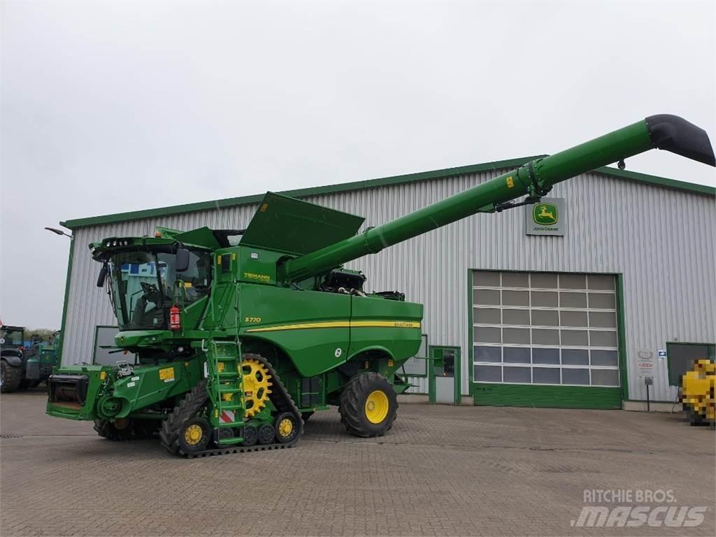 John Deere S770 Mähdrescher