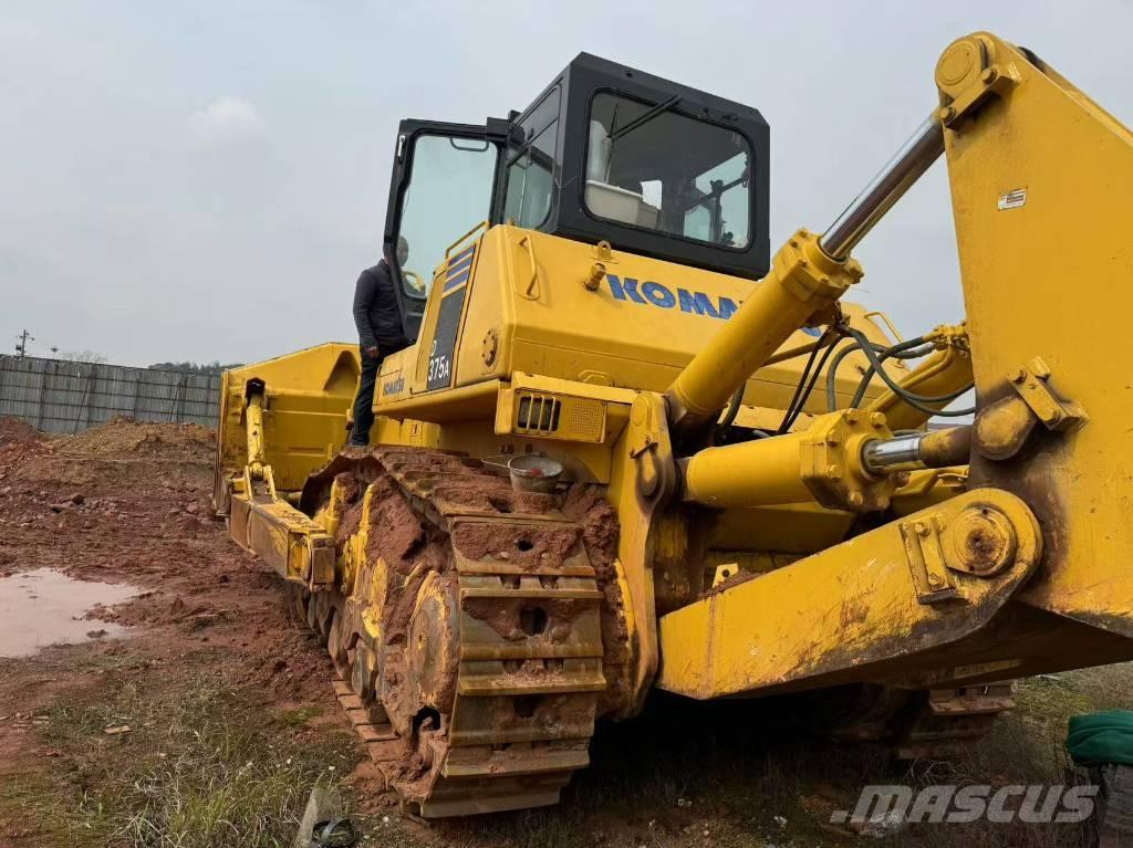 Komatsu D 375 A Bulldozer