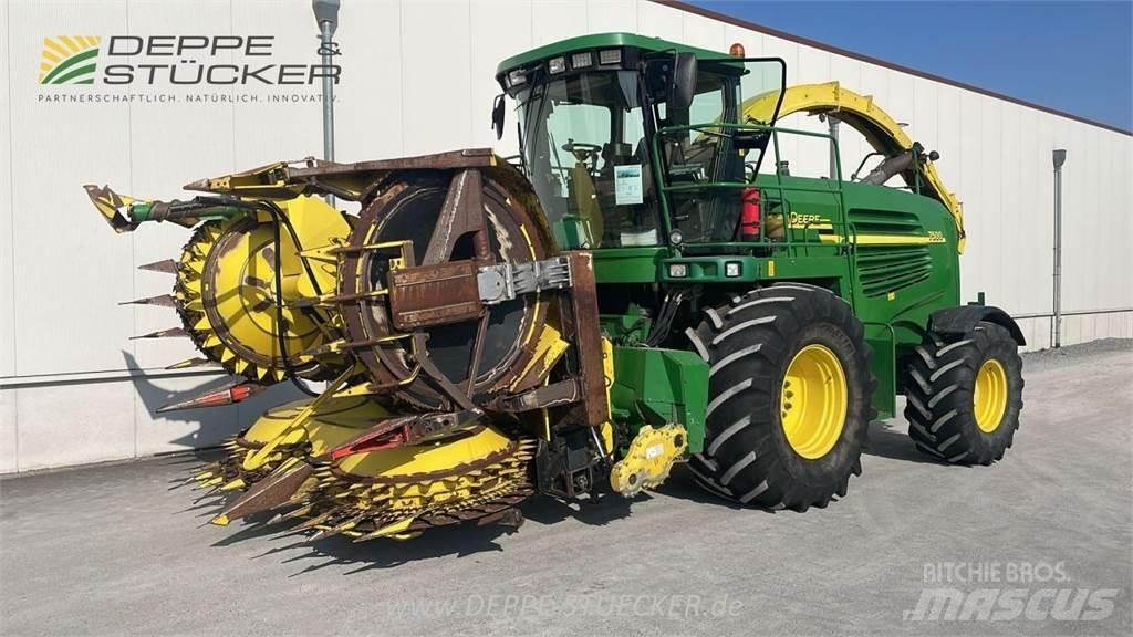 John Deere 7500 Feldhäcksler