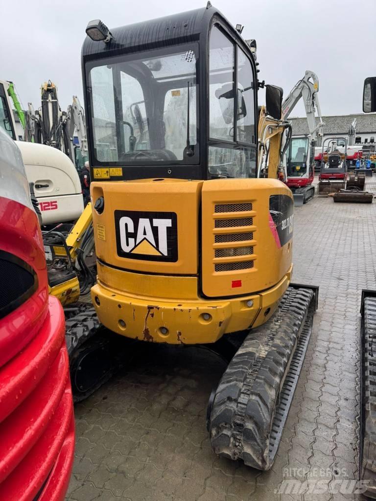 CAT 302.7 D Minibagger < 7t
