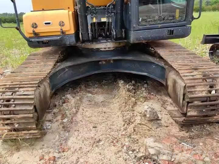Hyundai 225LVS Raupenbagger