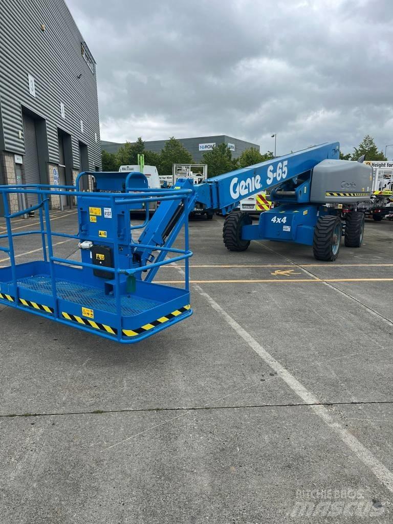 Genie S 65 Teleskopbühnen