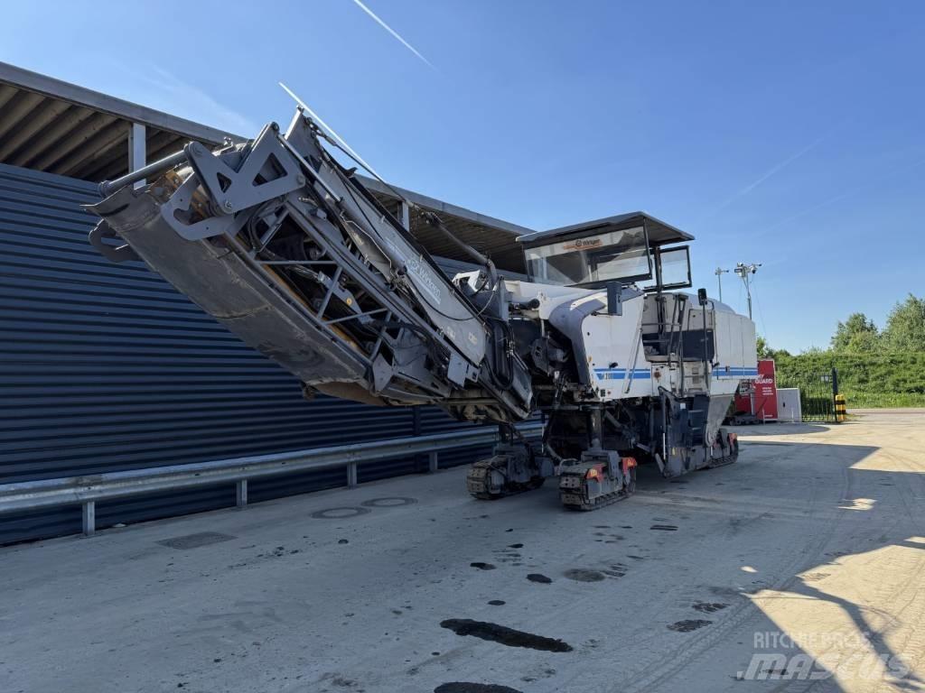 Wirtgen W 210 Asphaltfräsen
