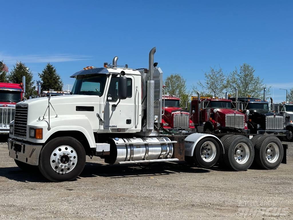 Mack CHU613 Sattelzugmaschinen