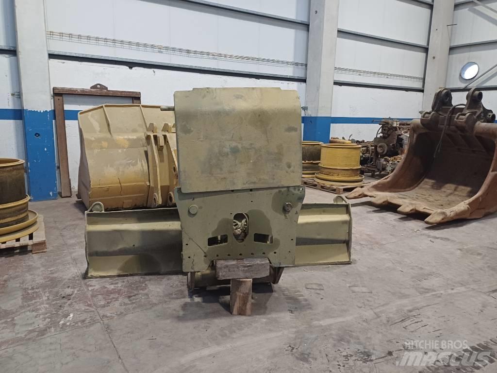 Volvo EW 180 D Planierschilder/Scharen