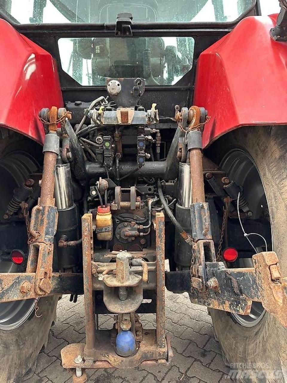 Case IH CVX 170 Traktoren