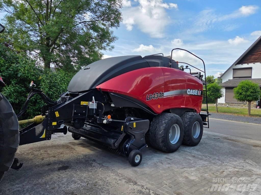 CASE LB434R Quaderpressen
