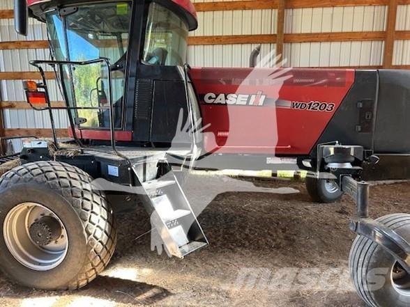 Case IH WD1203 Schwader