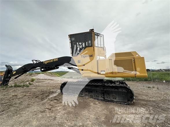 Tigercat 890 Gelenkausleger Lader