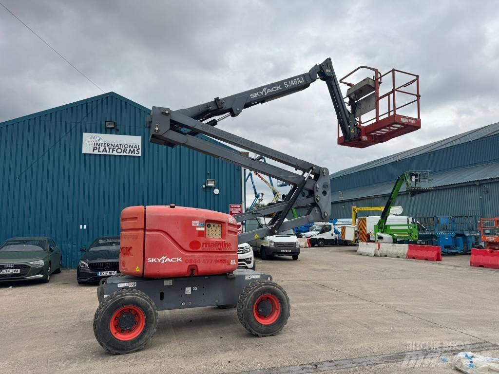 SkyJack SJ 46 AJ Gelenkteleskoparbeitsbühnen