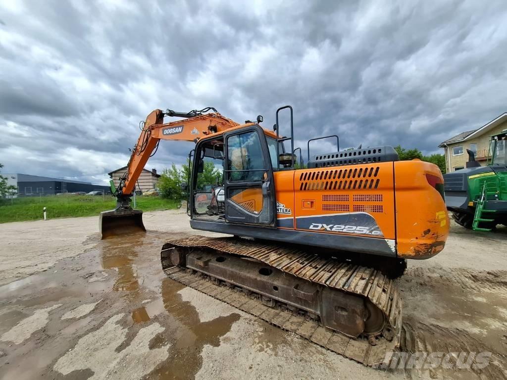 Doosan DX 225 LC-5 Raupenbagger