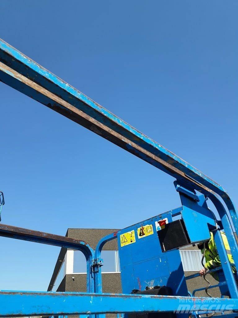 GENIE GS4047 Scheren-Arbeitsbühnen