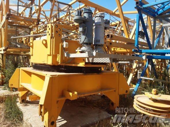 Potain MD 238 J10 Selbstaufrichtende Krane